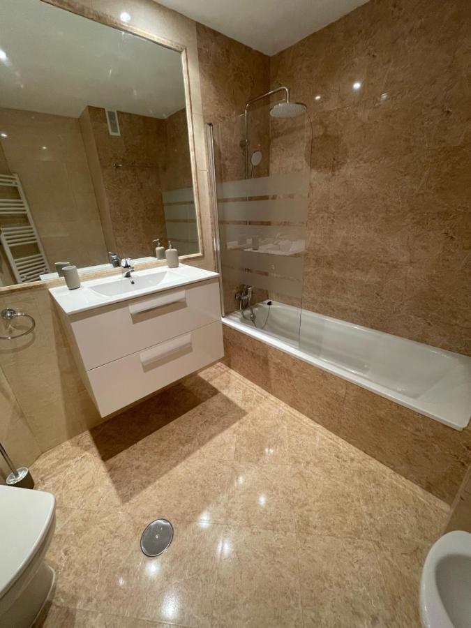 Arizonica Suites Chamartin Мадрид Экстерьер фото